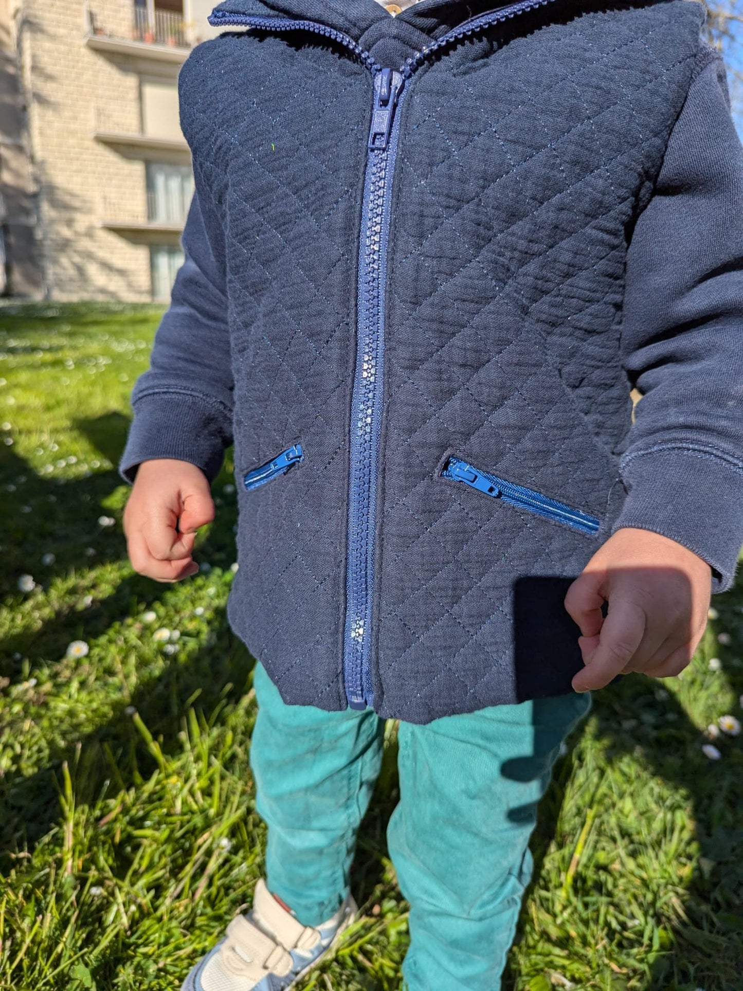 VESTE SANS MANCHES